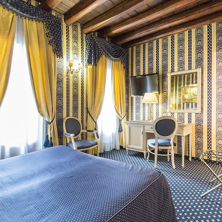 312 Piazza San Marco - Relais Il Doge Πανσιόν