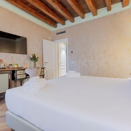 312 Piazza San Marco - Relais Il Doge Πανσιόν