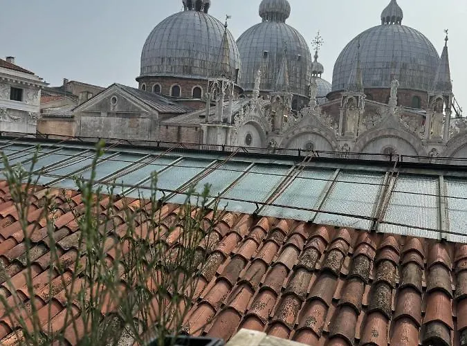 Gæstehus 312 Piazza San Marco - Relais Il Doge Venedig