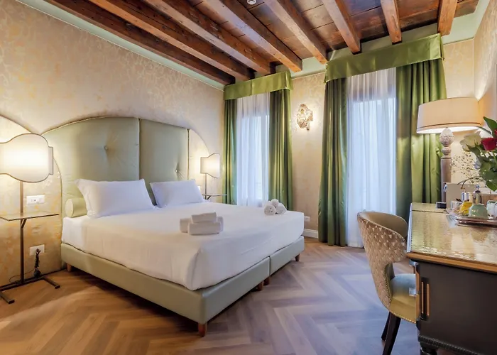 312 Piazza San Marco - Relais Il Doge Venedig