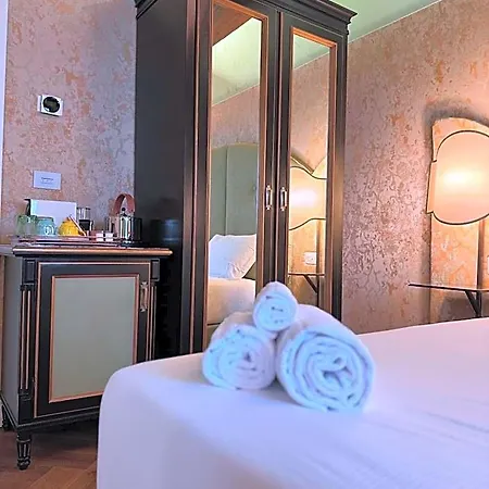 בית הארחה 312 Piazza San Marco - Relais Il Doge 4*