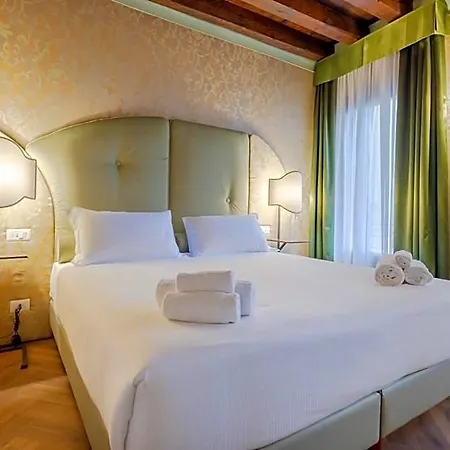 312 Piazza San Marco - Relais Il Doge 게스트하우스 4*