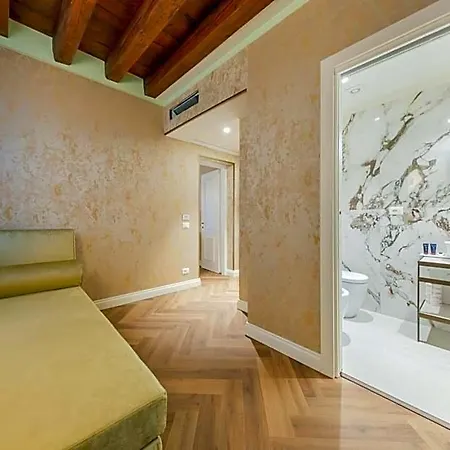 게스트하우스 312 Piazza San Marco - Relais Il Doge 4*
