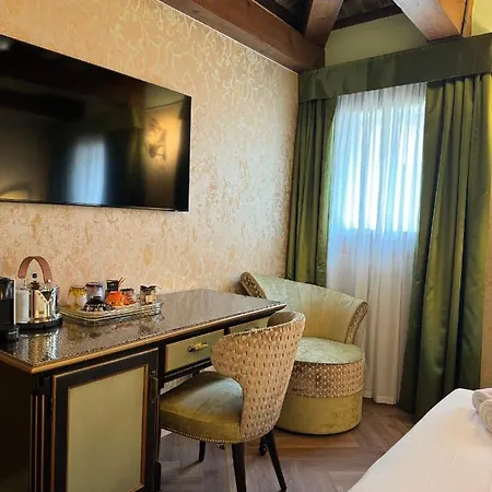 312 Piazza San Marco - Relais Il Doge 4* Venedig