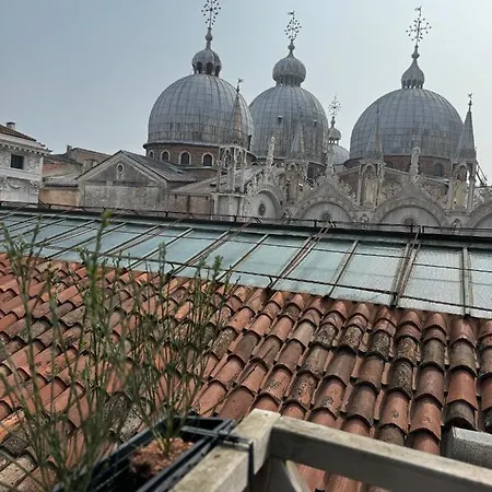 Gasthuis 312 Piazza San Marco Venetië
