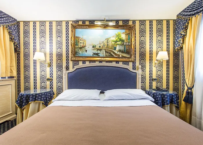 Relais Piazza San Marco 4*